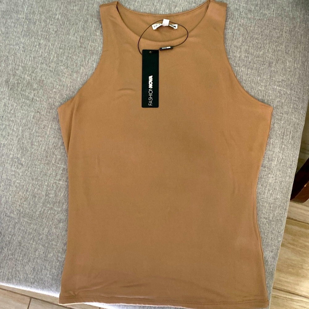 FASHION NOVA TANK TOP!